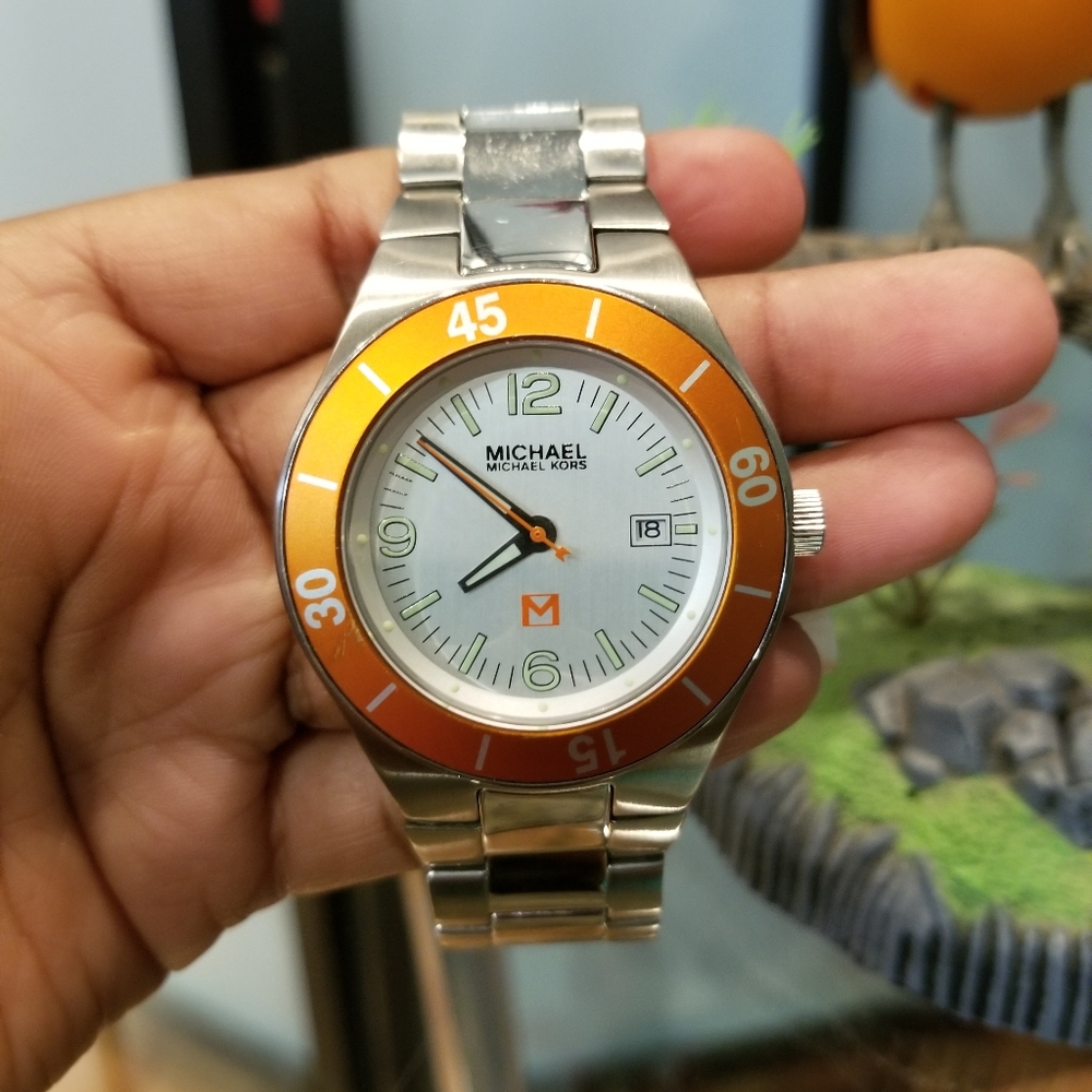 Michael Kors Watch - Picture 3 of 5
